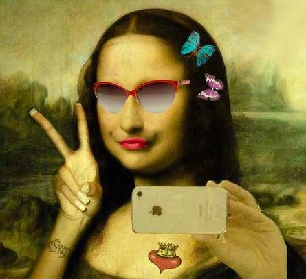 30 Monalisa selfie